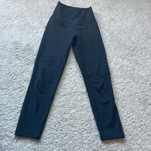 Fleo Crop Leggings: Silky Silk